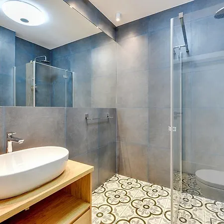 Comfort Bursztynowa Апартаменты *